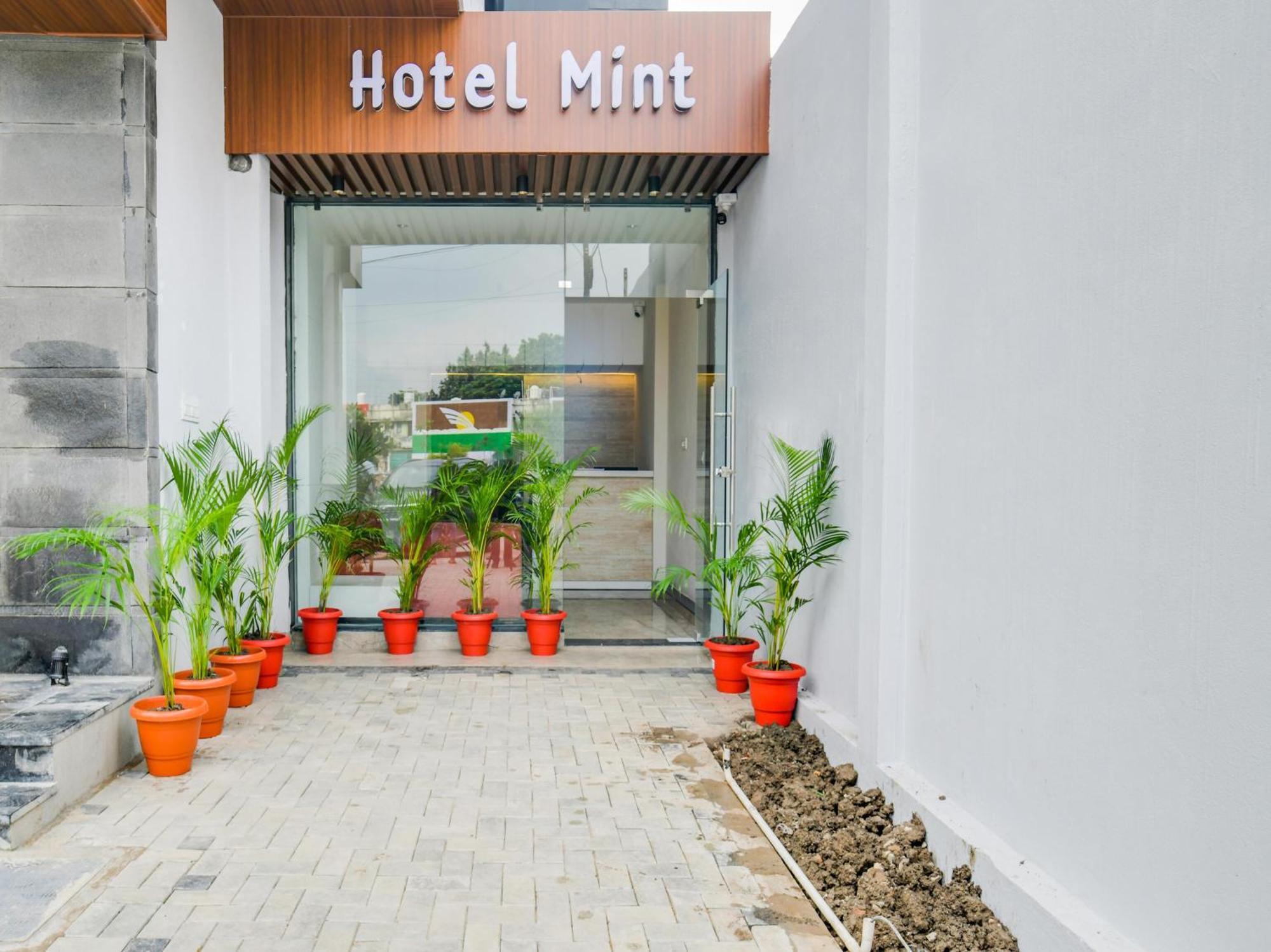 אינדורה Collection O Hotel Mint מראה חיצוני תמונה